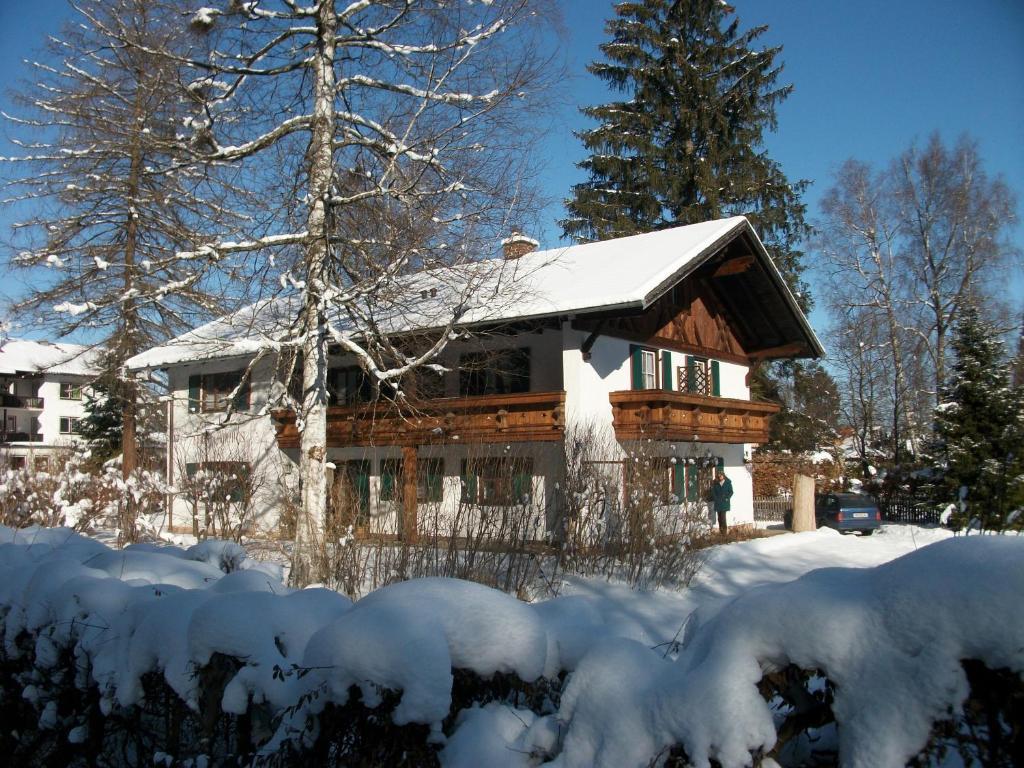 Haus Alpenrose Apartment *
